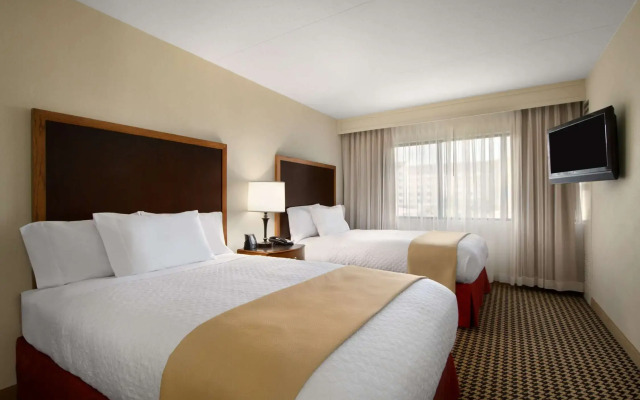 Embassy Suites by Hilton Detroit Metro Airport