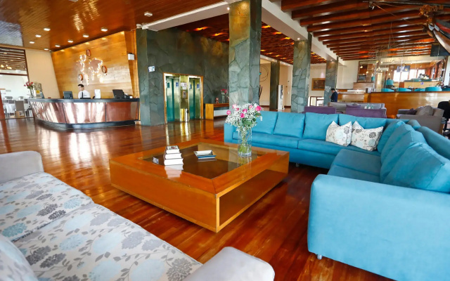 Gran Hotel Vicente Costanera