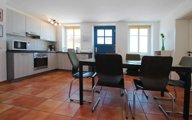 Flat in Klocksin with a garden