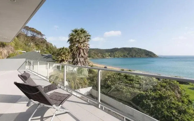 Sea Breeze Lodge
