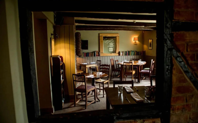 The Hawk Inn