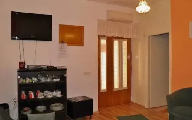 Apartment Sare