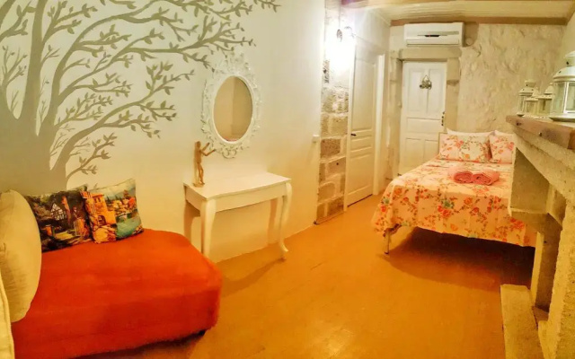 Lilyum Alaçatı Butik Otel