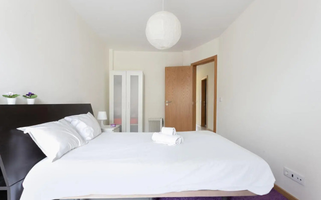 A Modern and Homely 3 Bedroom with Elevator