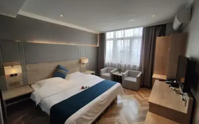 Turui Business Hotel (Yaoduhe Metro, Anhui Technical College of Industry and Economy Branch, Hefei)