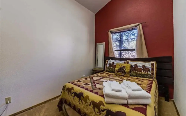 Christi and Don's Nuthouse by Ruidoso Vacation Rentals