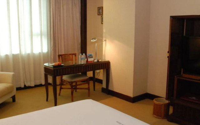 Kande Club Hotel