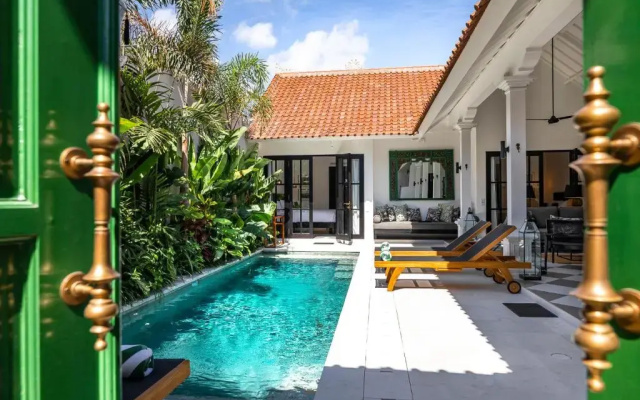 Villa Nago