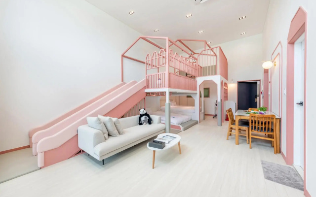 Cheongdo Good Spa Kids Poolvilla