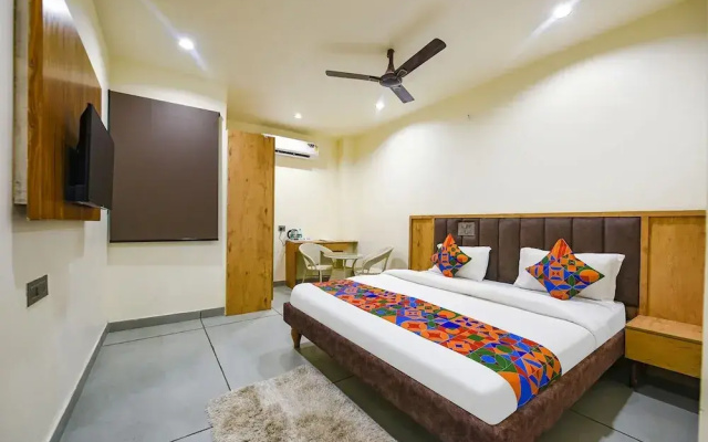 Fabhotel Bleu Ville