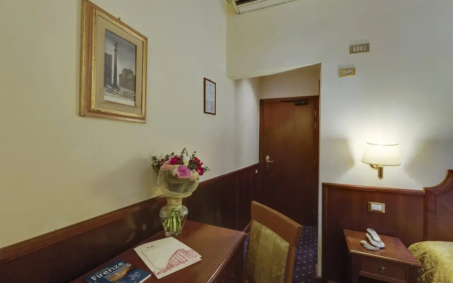Arizona Hotel