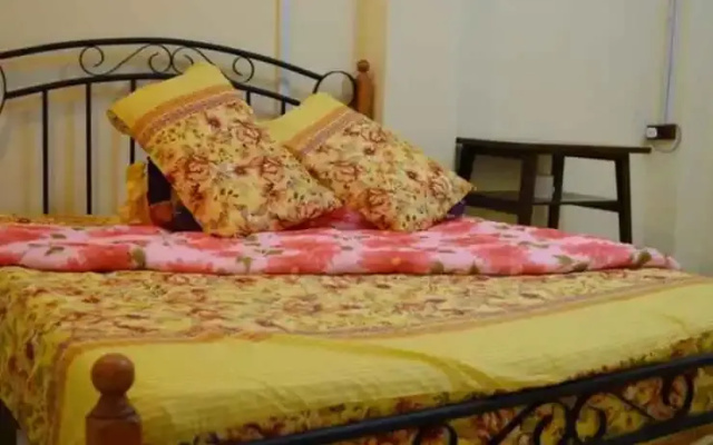 Senyum Senyum Holiday House