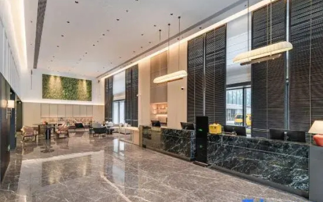 Pulun Hotel (Anji Phoenix Mountain Branch)
