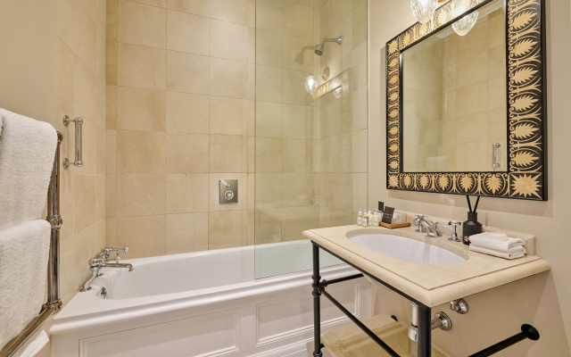 Roseate House London