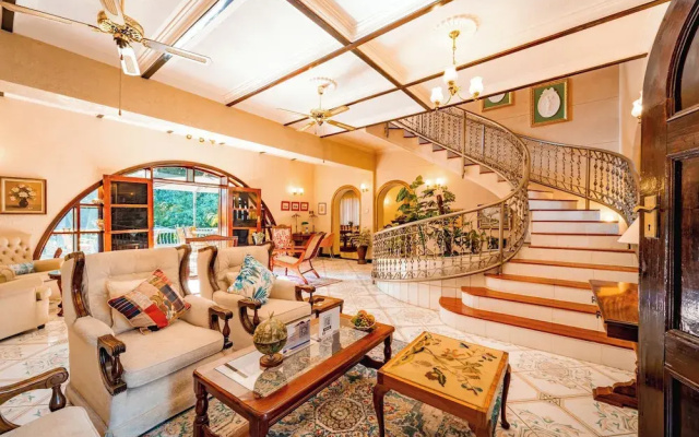 The Victorian Manor