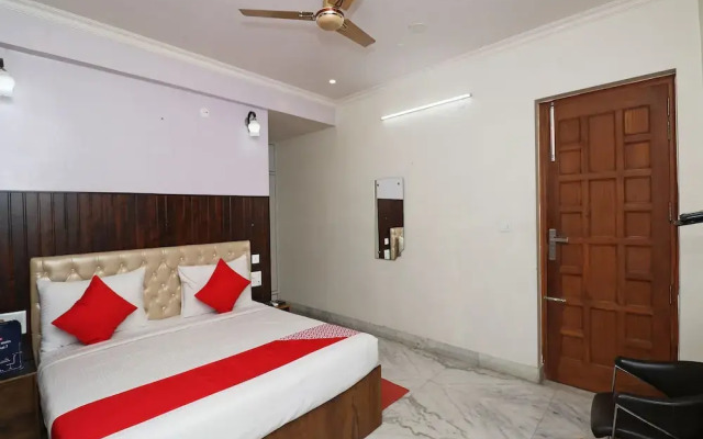 Collection O 28553 Galaxy Hotel
