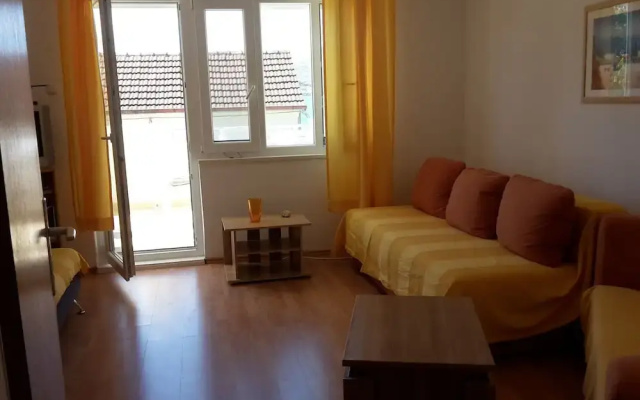 Apartment Plava Barka