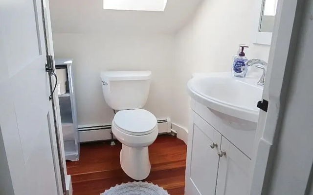 54 Cross Street - Three Bedroom House