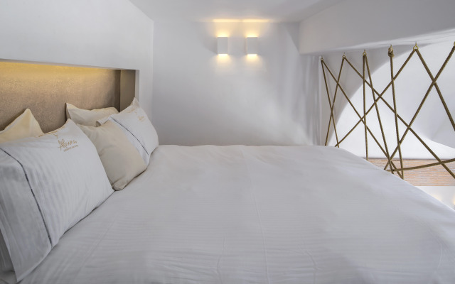 Athina Suites