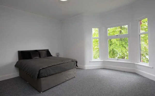 Crewe Rooms Ruskin Road