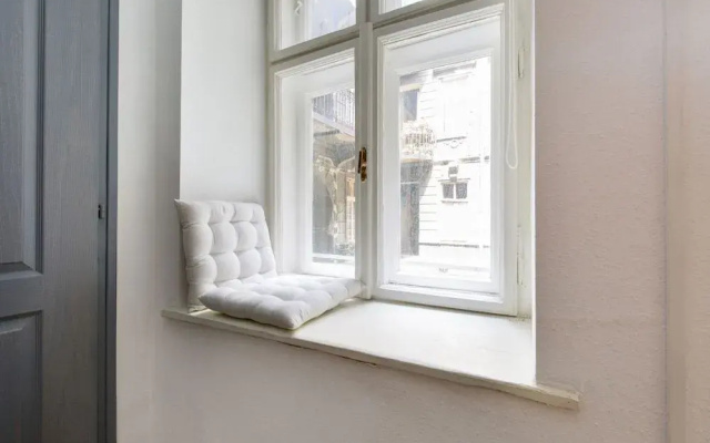 O 40 Apartment