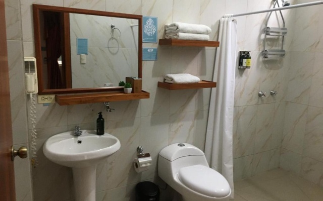 Galapagos Hostelling