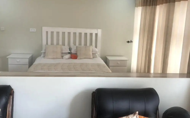1 bed Apartment in Mount Pleasant Heights - 2013