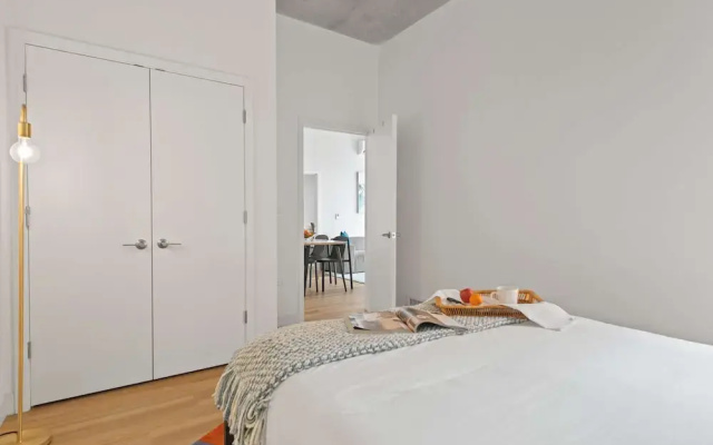 Family-friendly 4BR in Lincoln Park Safe Area