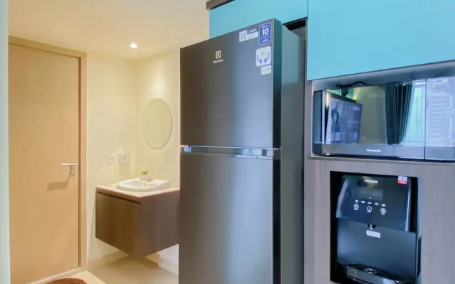 Comfy And Nice Cyan 2Br At Apartemen Meikarta District 1