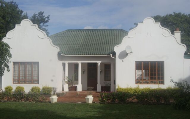 Отель Addo Self Catering вид на фасад