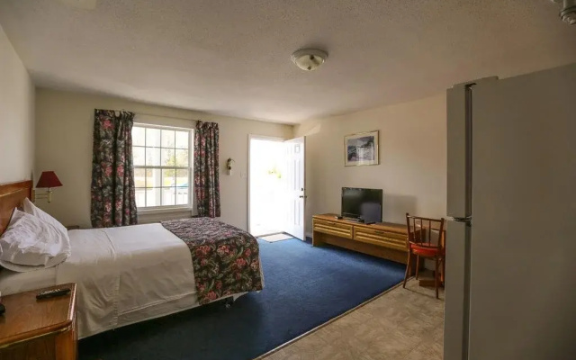Airport Inn