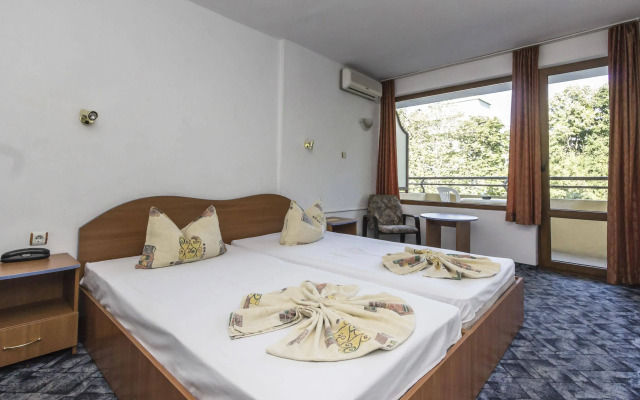 Kamchia Park Hotel