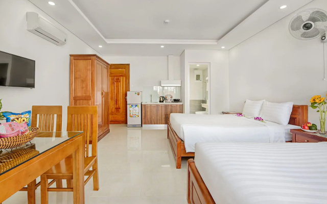 Sandy Apartment - Walk to the beach