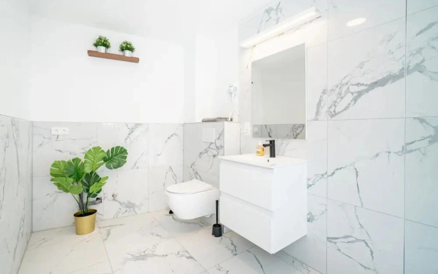 Charming 1-bedroom Apartment in Antwerp