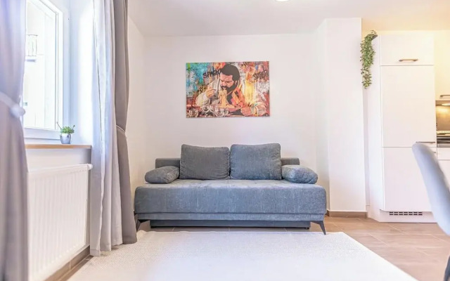 Modern 1BR 1LR Balcony City Centers