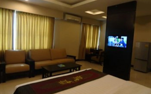 Rock Royal Hotel & Resort