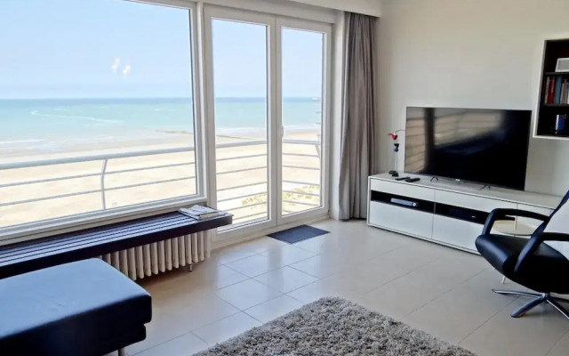 Apartment in Nieuwpoort With Terrace