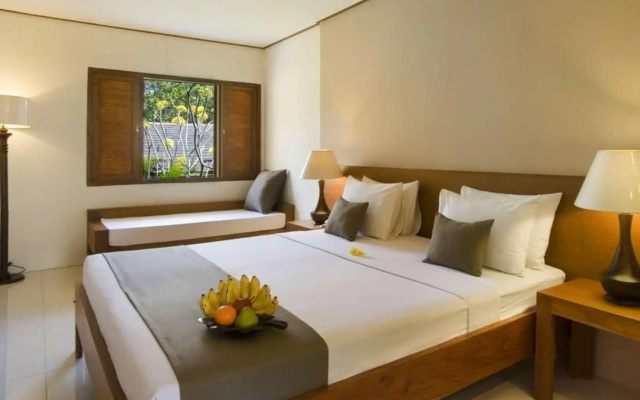 Nyiur Indah Beach Hotel