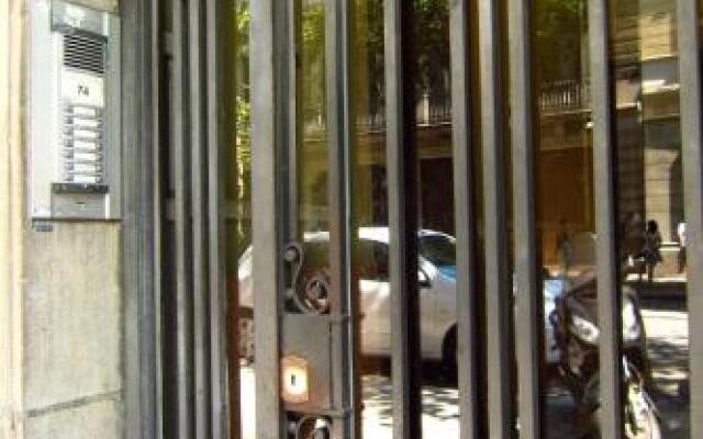 Отель Hostal Goya Испания, Барселона - отзывы, цены и фото номеров - забронировать отель Hostal Goya онлайн вид на фасад