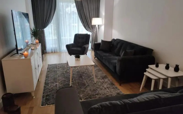 Azad Homes Taksim Petek 47