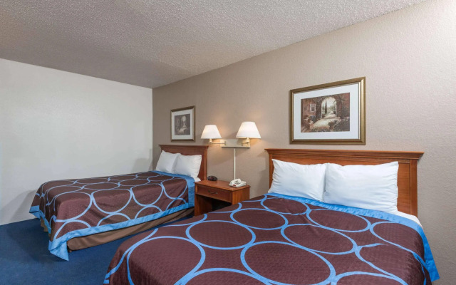Rodeway Inn Delmont