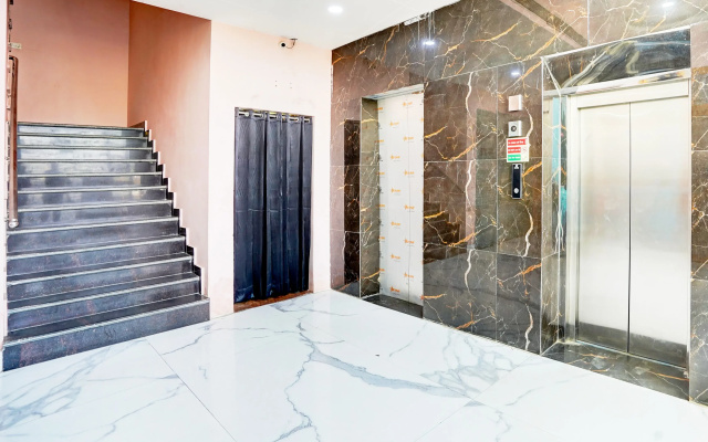 Collection O Surya Enclave Formerly Aroma Regency