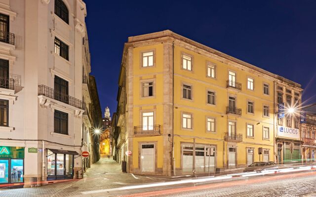 Отель Apartamentos Ponte Nova вид на фасад