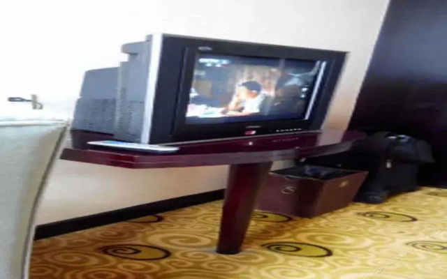 Royal Century Hotel