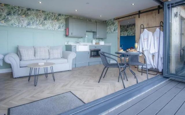 Brandy Cove - 1 Bed Cabin - Landimore