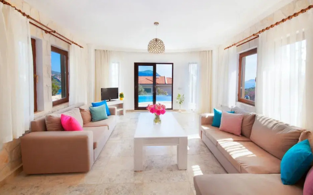 Villa Yakut by Akdenizvillam