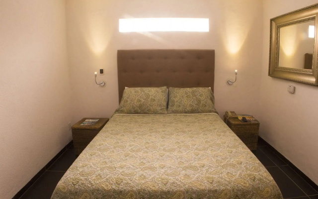 Los Milagros Hotel