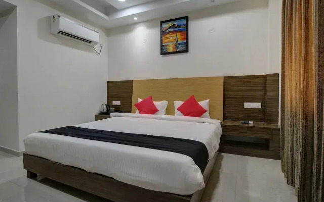 Pbs Grand by OYO Rooms