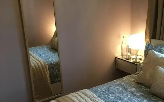 Leafy Suburban Bed & Breakfast