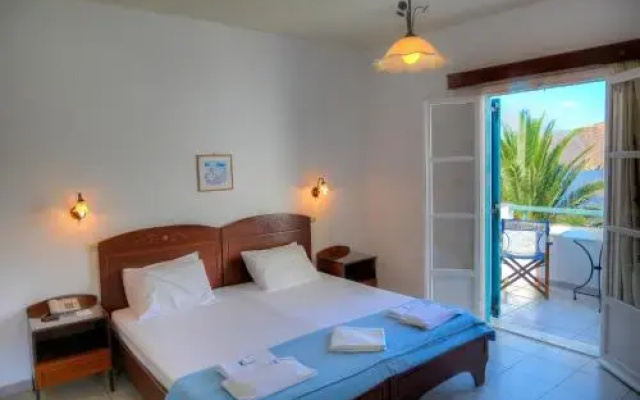 Gryspo's Hotel Studios & Apartments